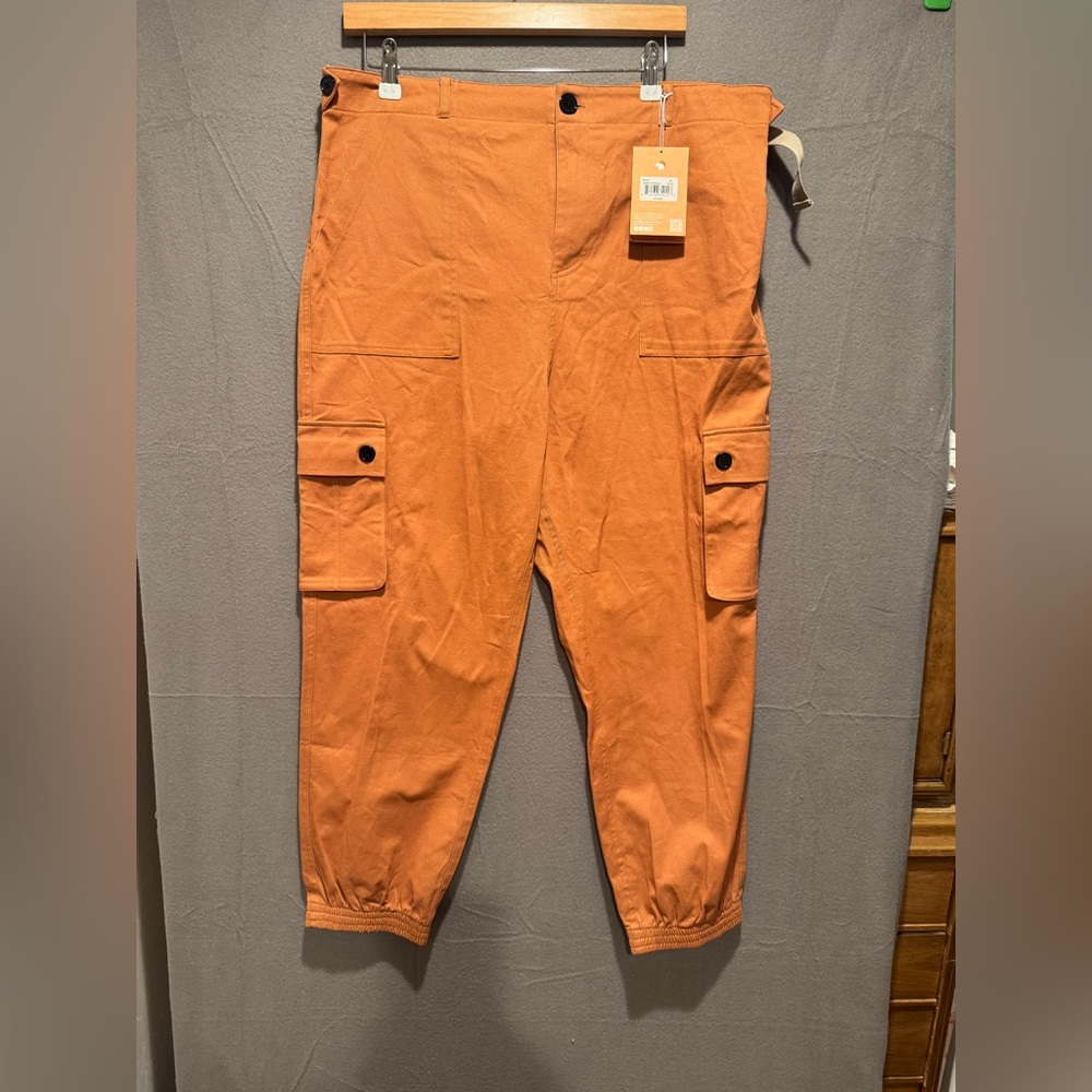 Women's Orange Cropped Cargo Pants